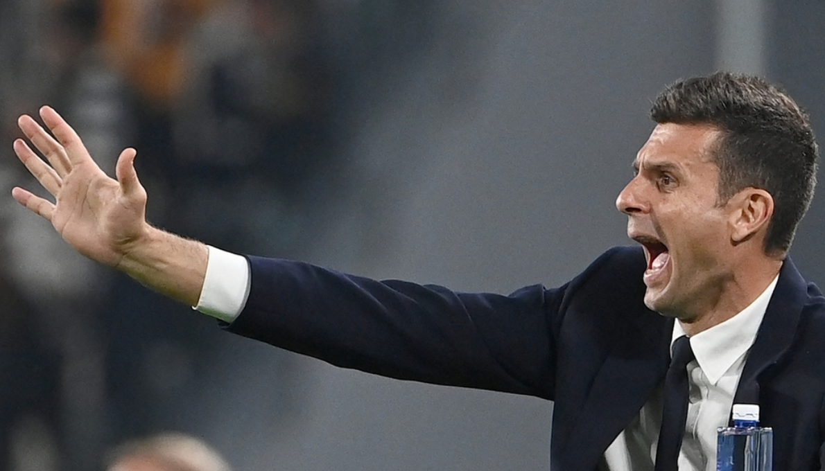 斯图加特卫冕冠军表现平平，球迷呼吁球队提升实力的简单介绍