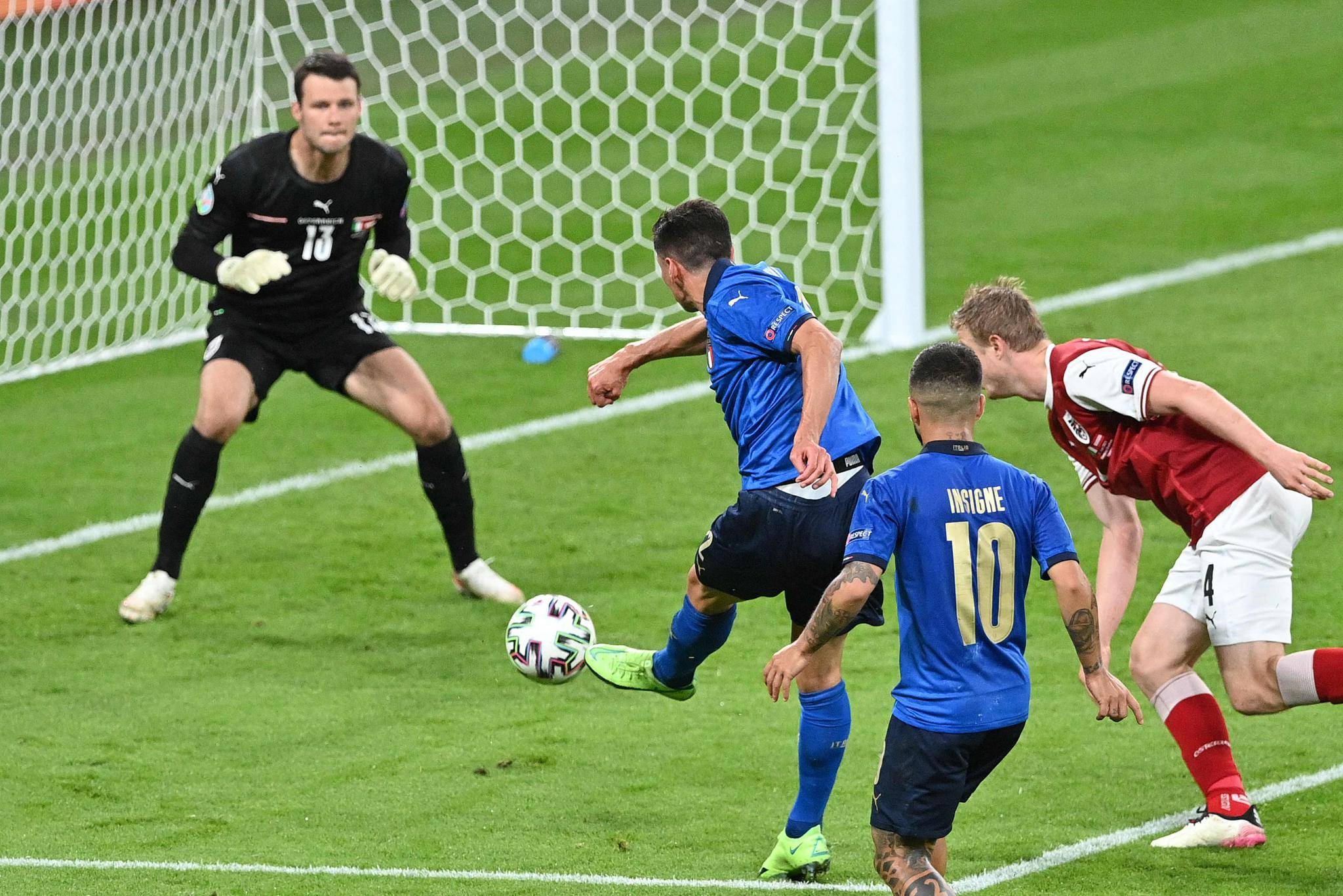 开云体育中国官网-欧洲国家足球队在国际赛事中崭露头角