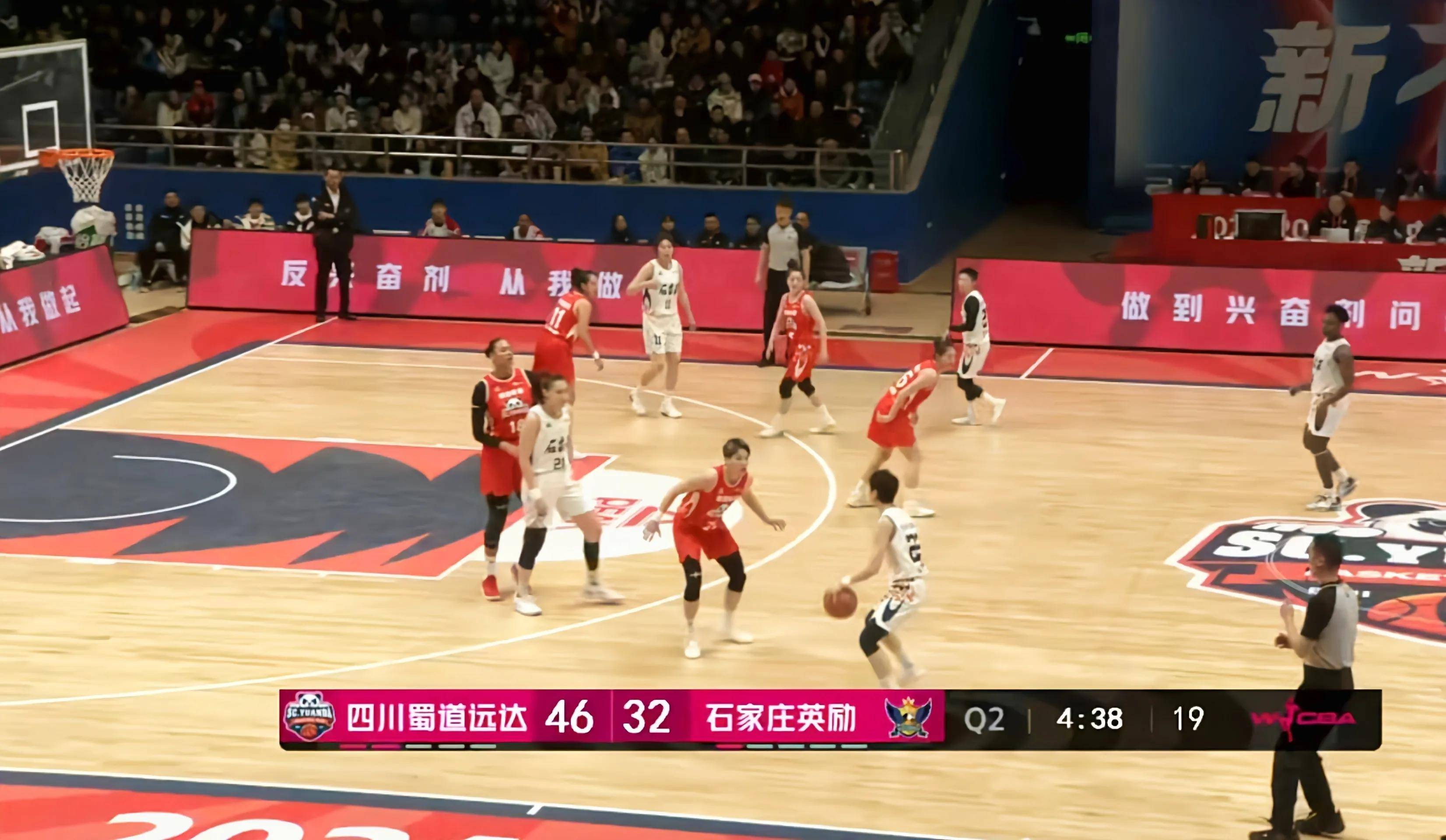 四川战队大比分领先，轻松取胜对手