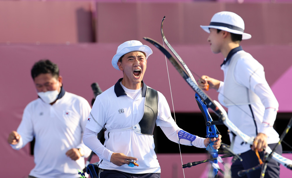 韩国击退对手，获得射箭比赛冠军