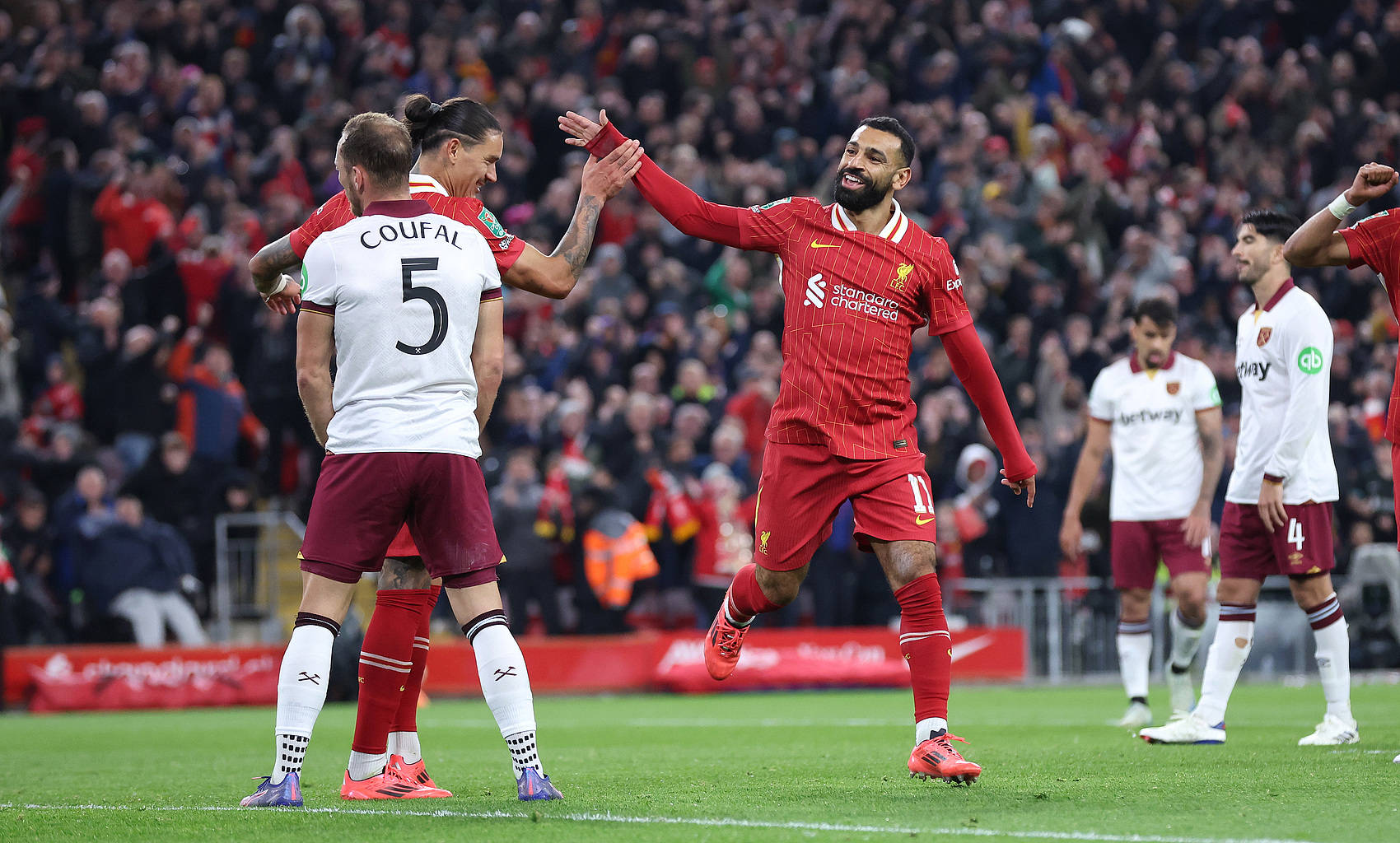 开云体育直播-巴萨战胜利物浦，备战下一轮比赛的简单介绍