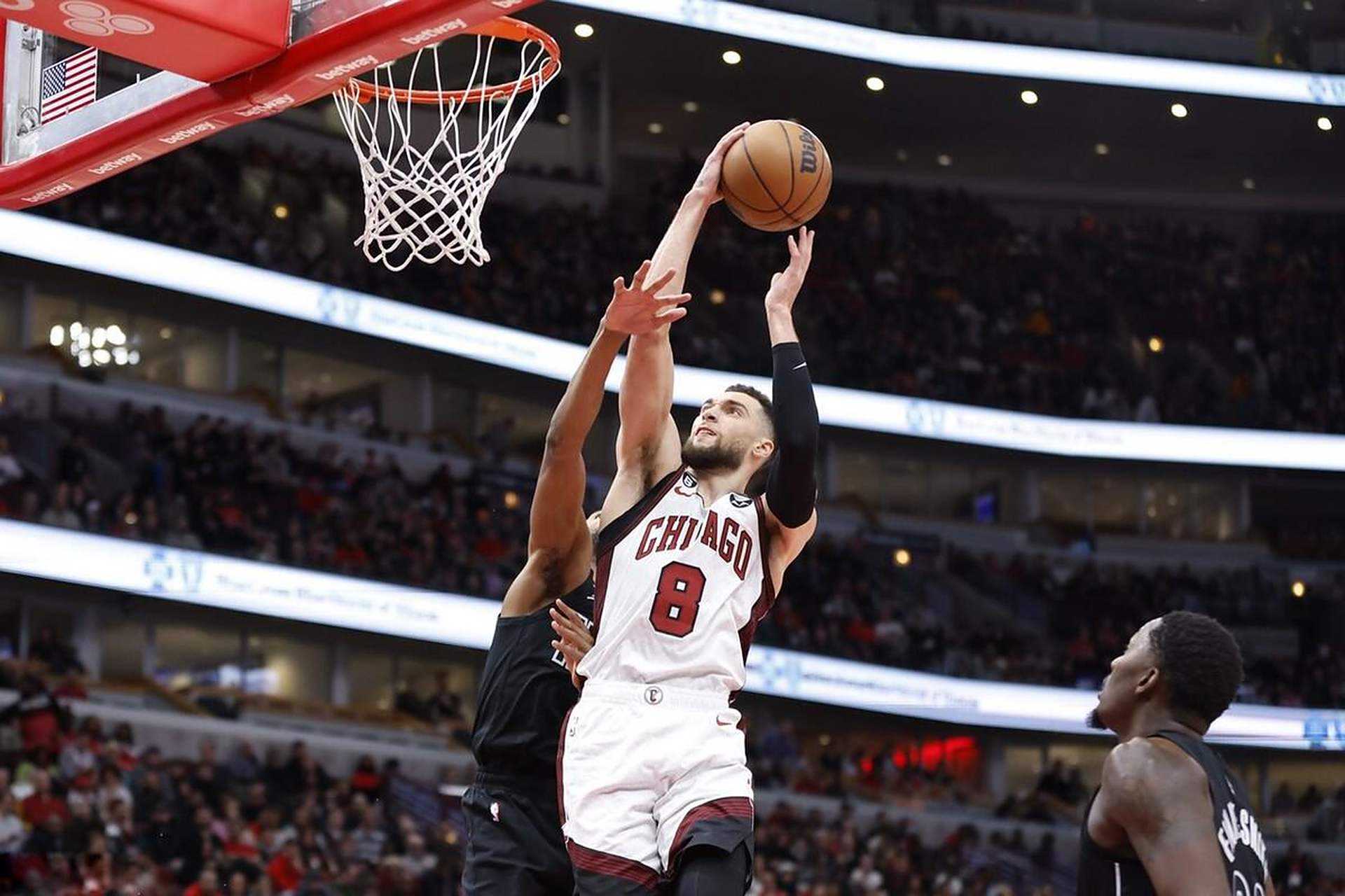 公牛不敌篮网，被逆转取得负赛