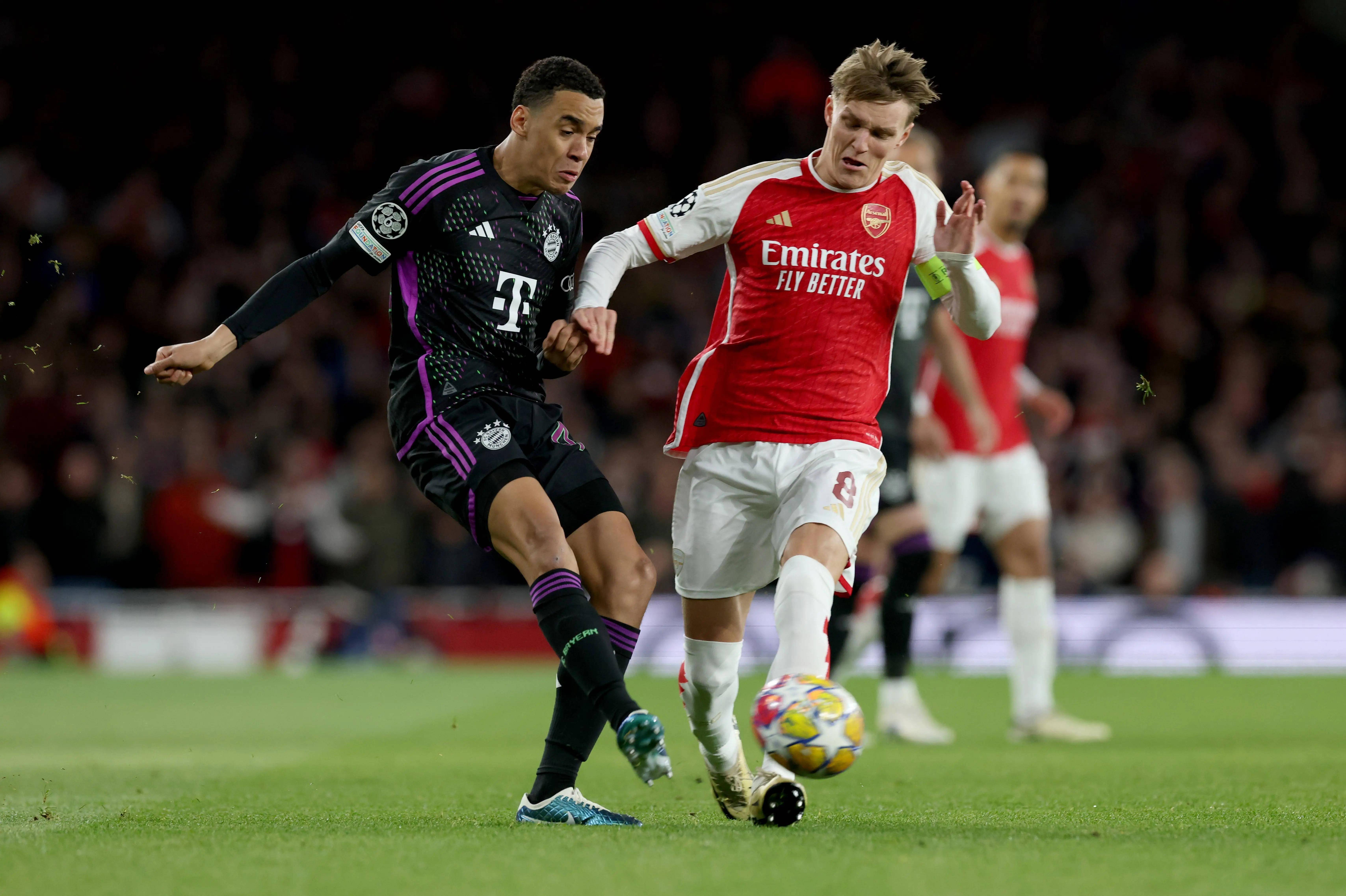 英超火爆继续，顶级球员展开激烈竞争