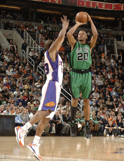 关于魔法再胜凯尔特人，弗雷尔纳乍得助攻无数的信息