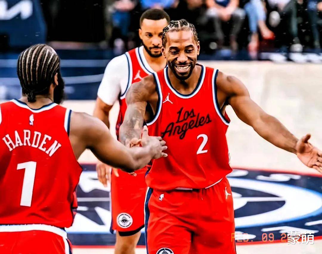 包含犹他爵士队战斗力逐渐增强，期待更好表现的词条