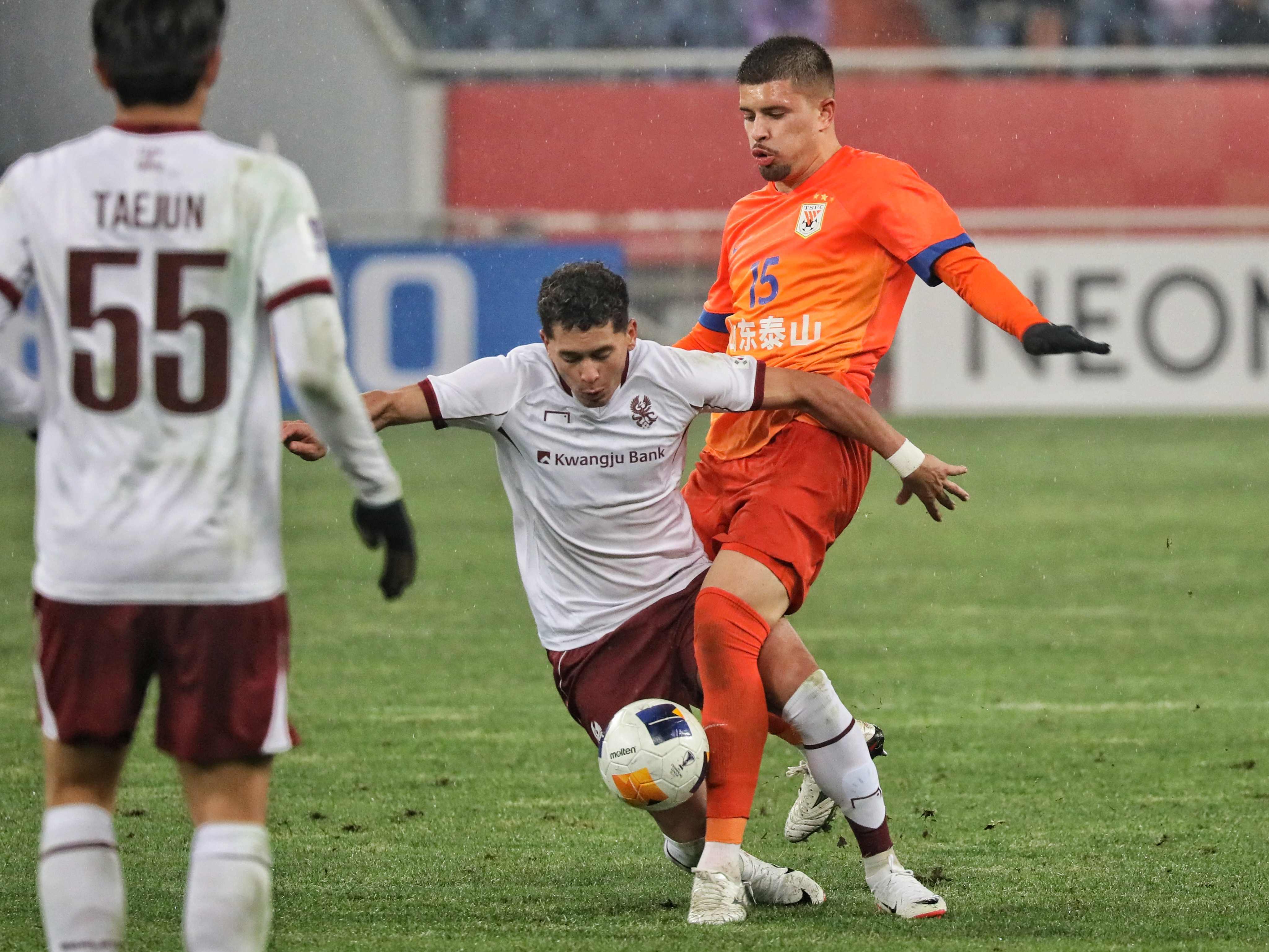 东亚豪门打出火爆表现，轻松战胜亚冠对手