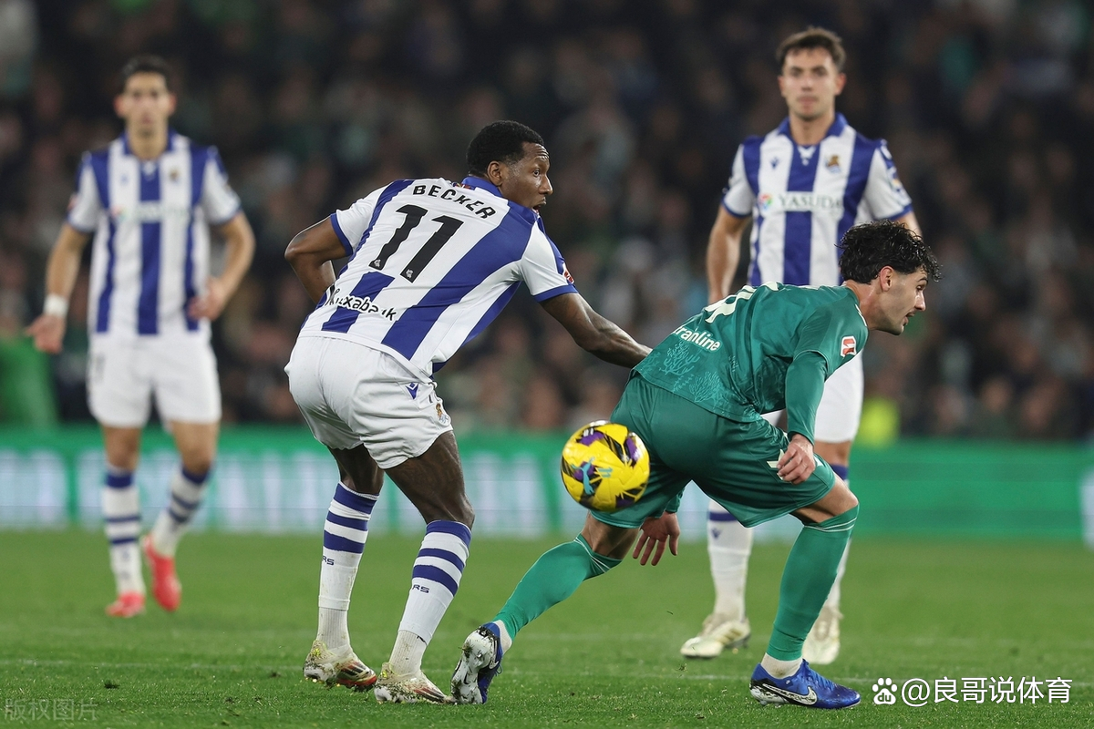 包含西班牙人主场惊险巨败，降级危机加重的词条