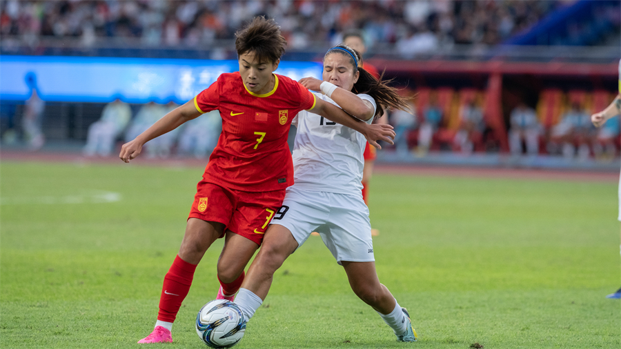 包含女足联赛收官战开启，火爆场面：联赛收官战火爆开启的词条