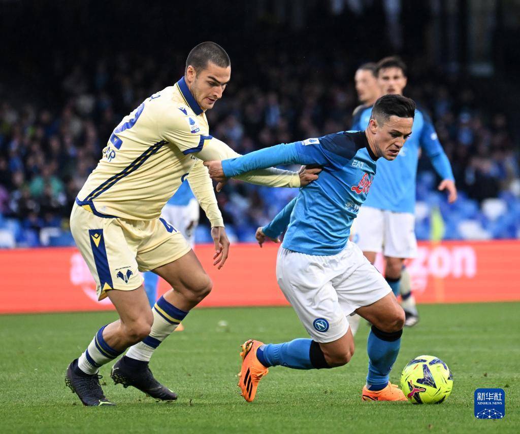 维罗纳客场战平克罗托内，保级形势难测的简单介绍