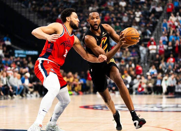 开云体育亚洲官网-关于快船击败热火，莱昂纳德单场砍下分的信息