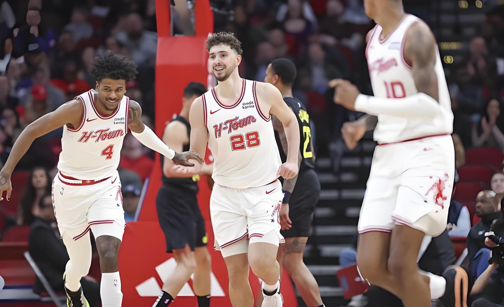 火箭逆转爵士，特纳完成绝杀