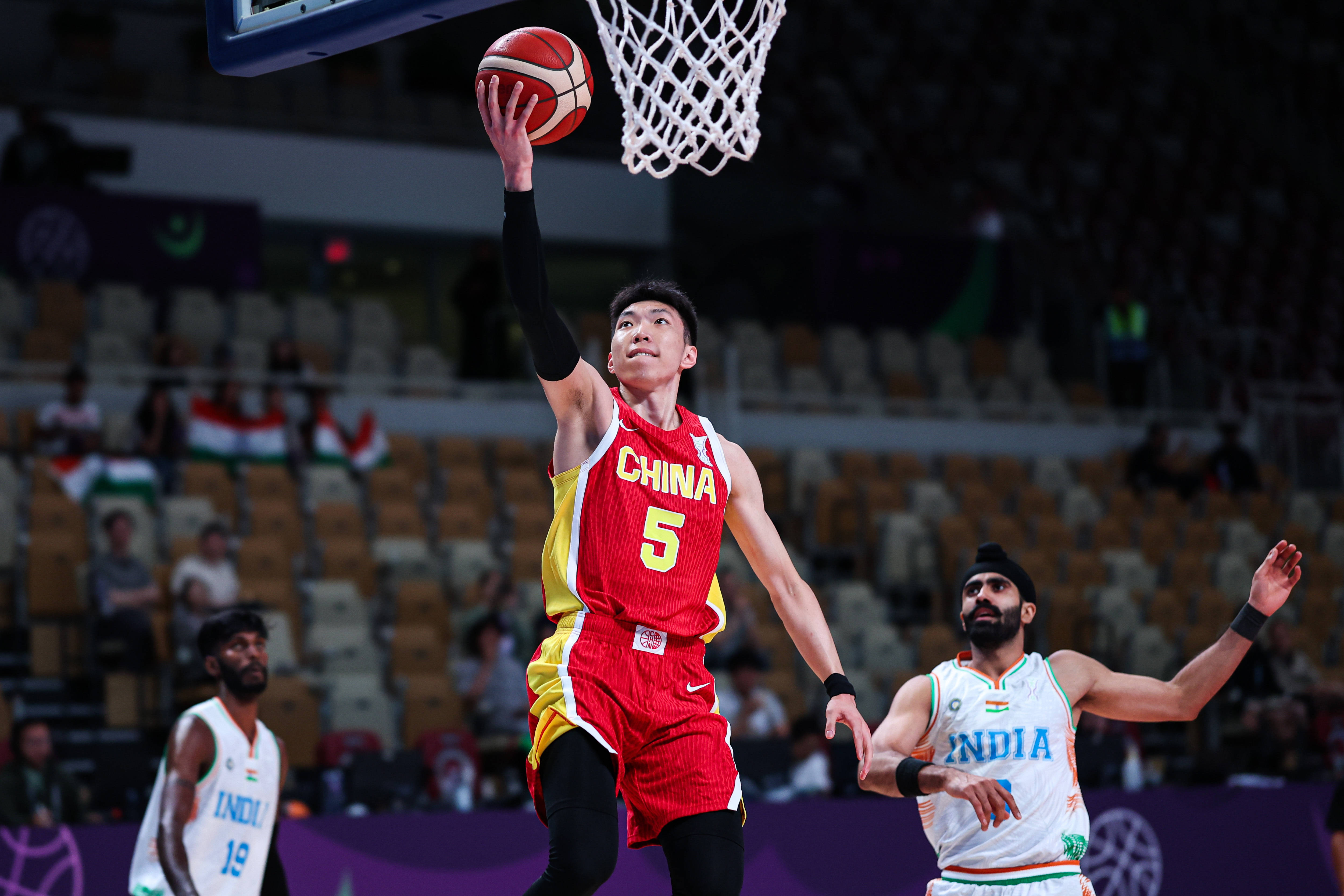 开云体育官方登录入口-包含内蒙古男篮接连获胜，实力突出的词条