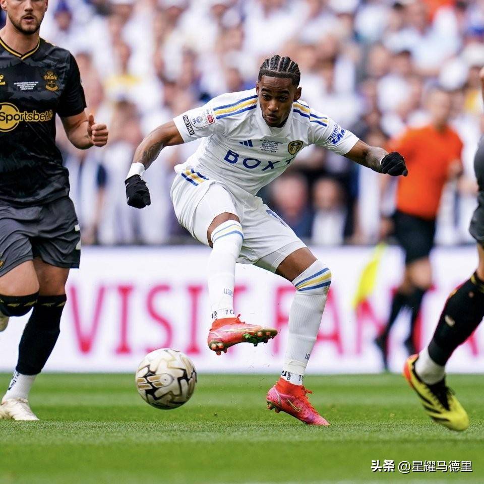 包含利兹联备战决赛，雄心壮志！的词条