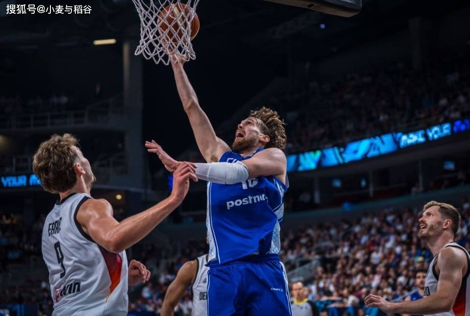 开云体育在线-芬兰球员在比赛中展现强大实力